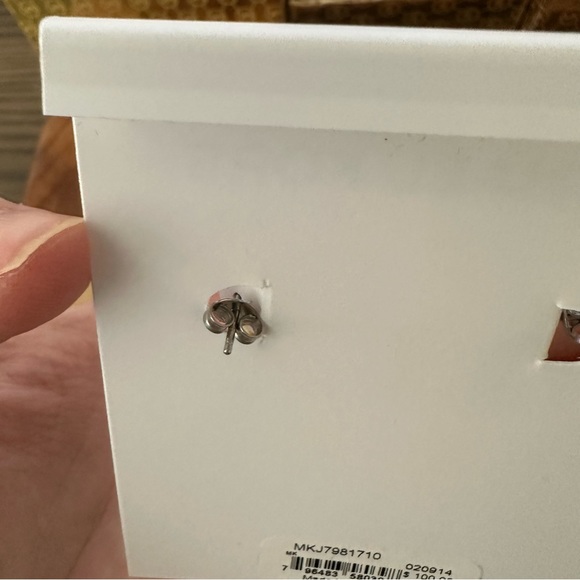 Michael Kors Gold Plated Over Brass Stacked Heart Hoop Earrings Logo & Crystal - Picture 3 of 3